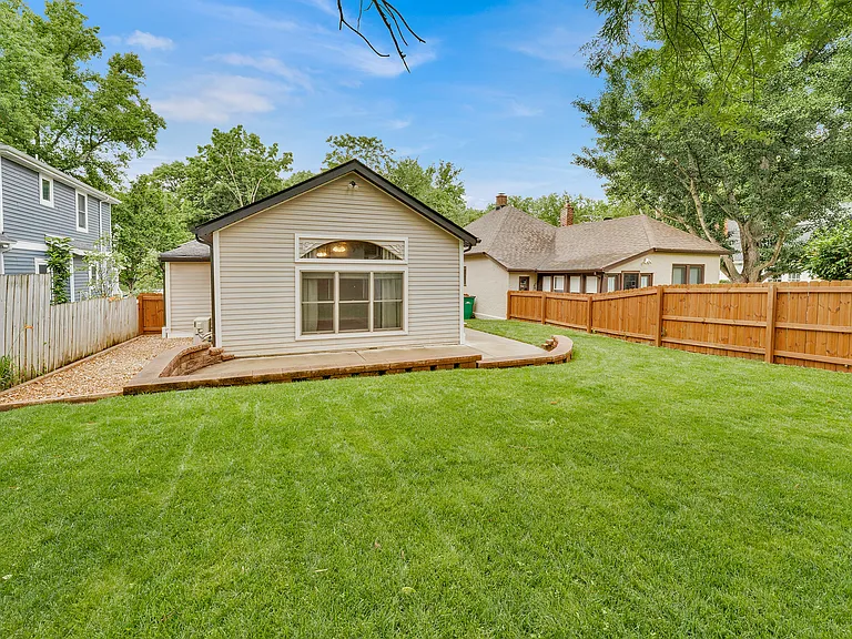 30 W Jackson Rd — Photo 27