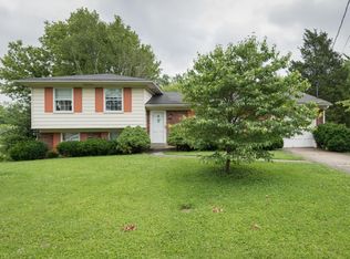 6503 Ridge Cliff Rd, Hollow Creek, KY 40228