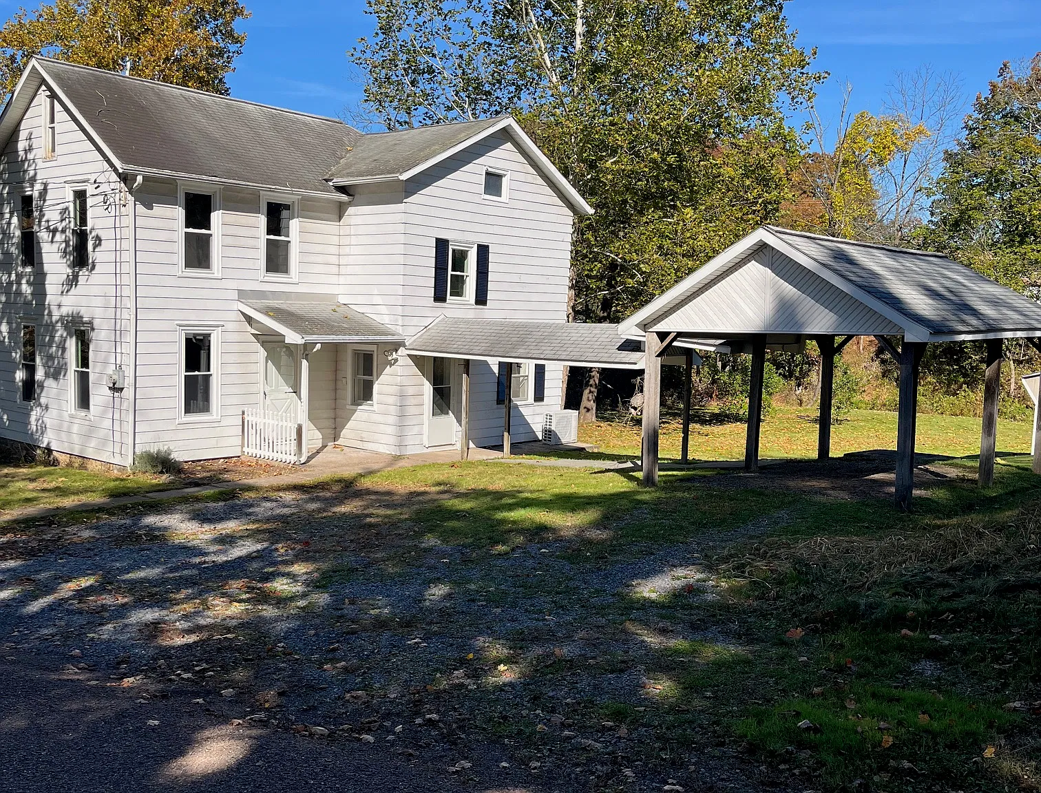 2 bed, 1360 sqft, $1,200 — Photo 1