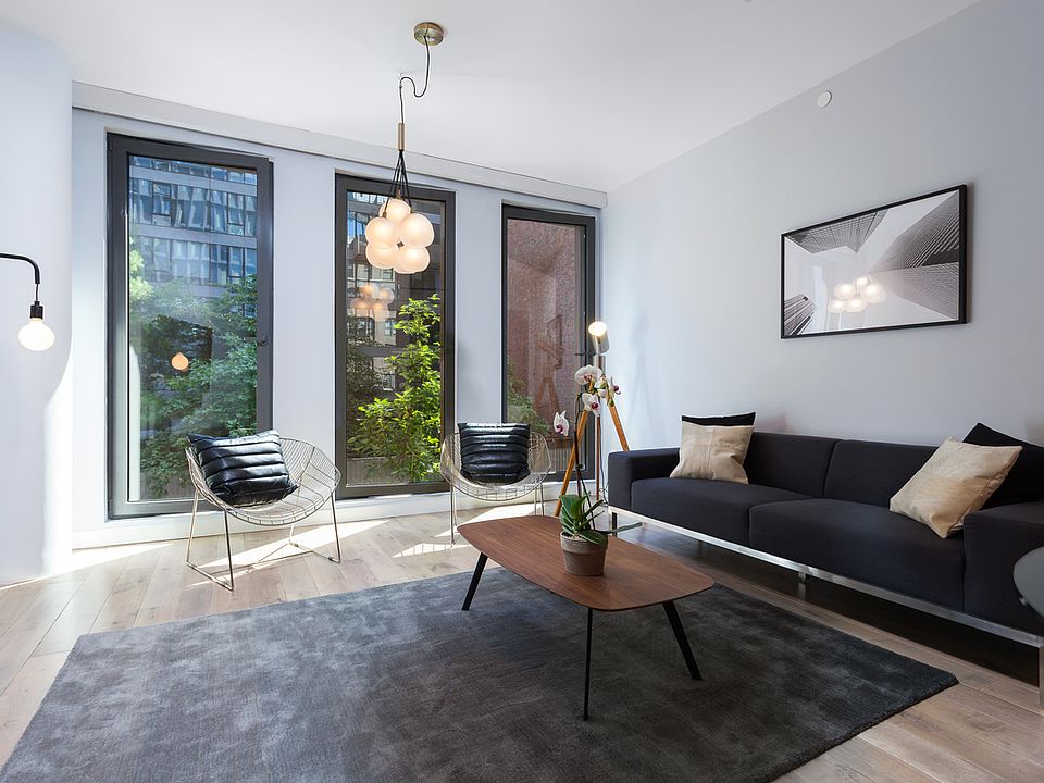 1st image of 15 Renwick St APT 201