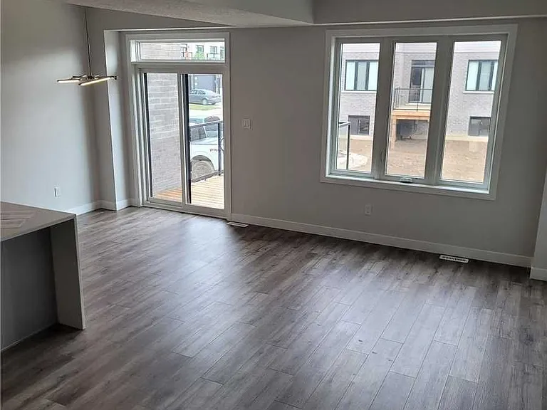 3380 Singleton Ave #95 — Photo 2