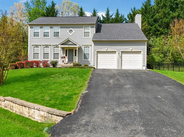 66 Blossom Wood Ct, Stafford, VA 22554