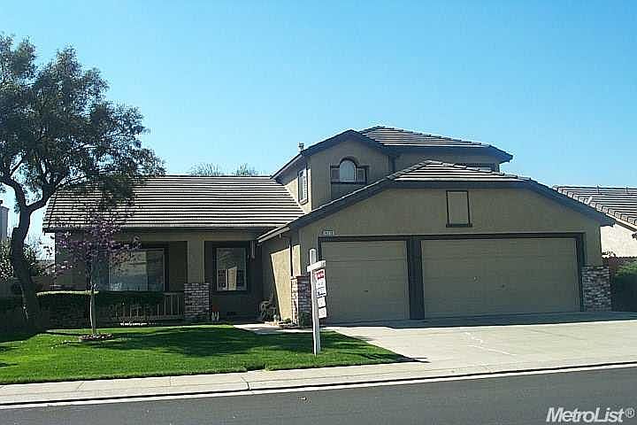 1st image of 14110 Pinewood Dr