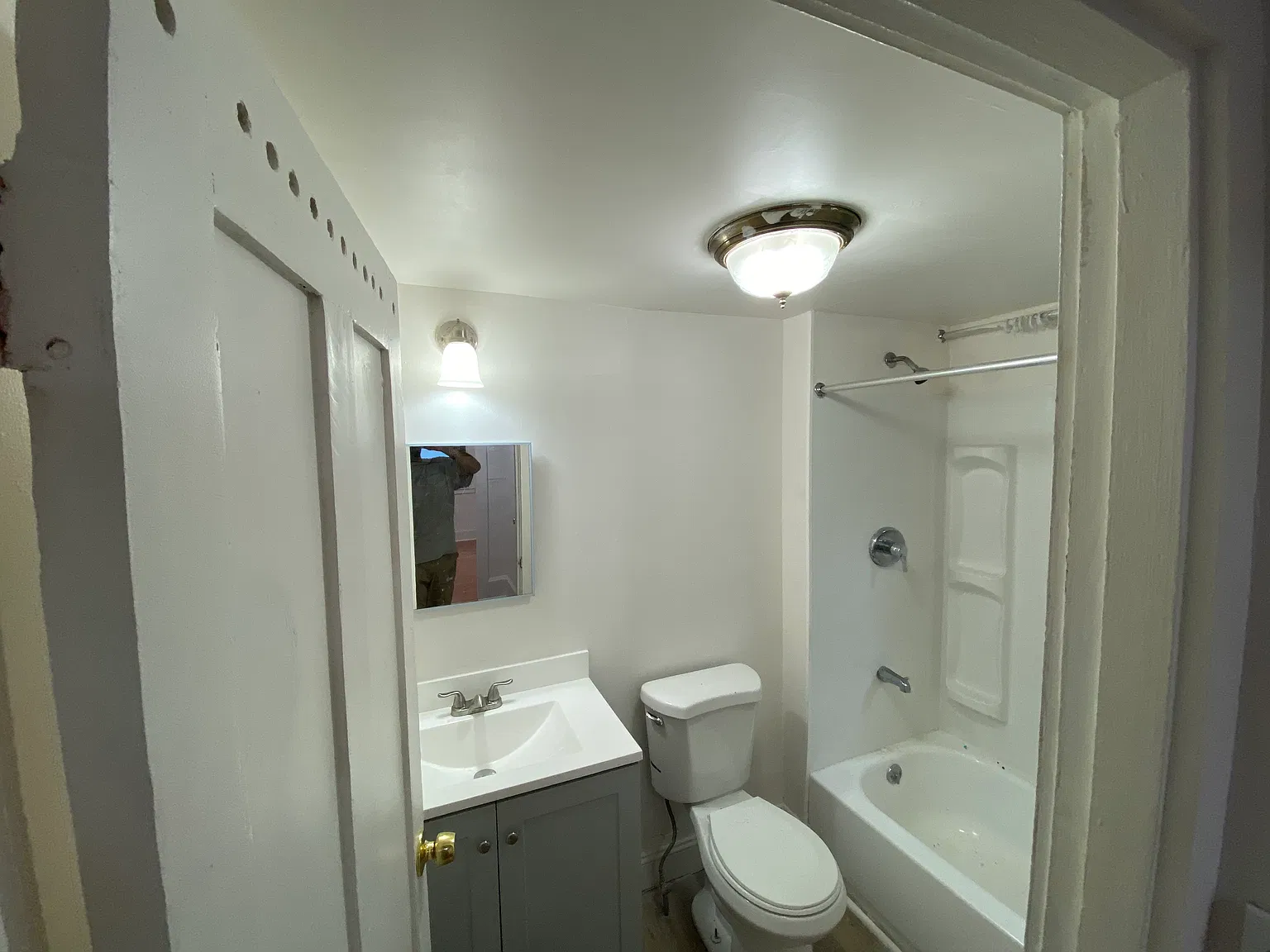 3 bed, 900 sqft, $2,600 — Photo 4