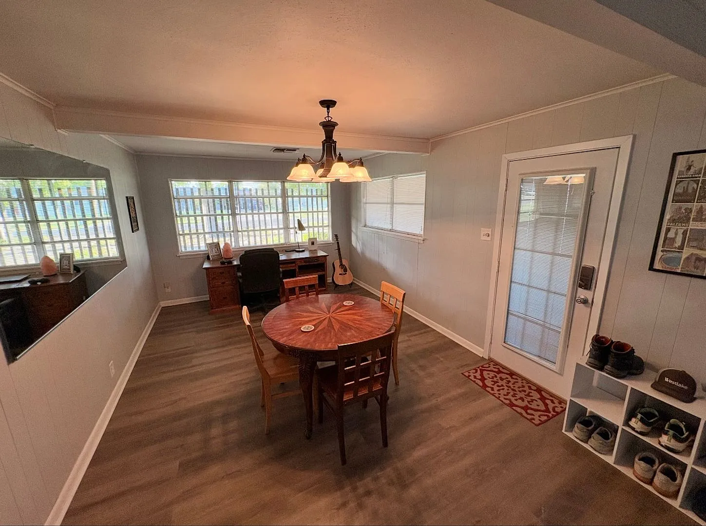 3 Bed 2 Bath Home for Lease in Maplewood! — Photo 4