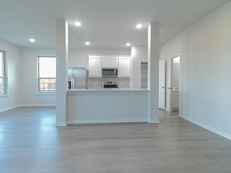 1544 Homeplace Cir — Photo 14