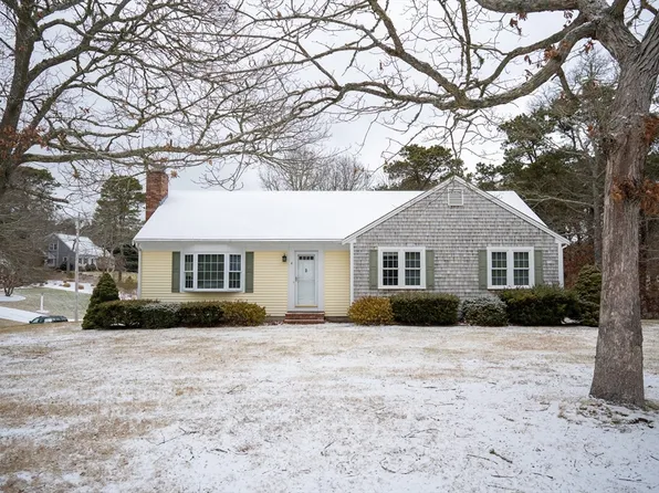 4 Greenwood Rd, South Dennis, MA 02660
