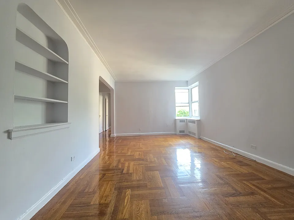 140 Vancortlandt Ave #7G