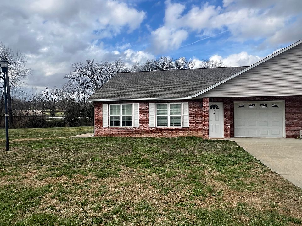 1st image of 76 Parkwood Ct