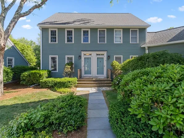 57 Brookdale Cir #57, Shrewsbury, MA 01545