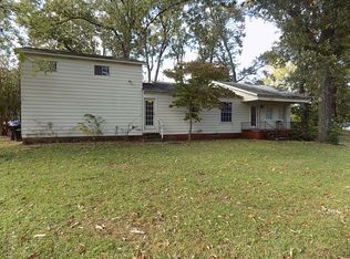 801 Silver Falls Rd, Longview, TX 75604