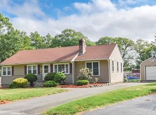 24 Florissant Ave, Framingham, MA 01701