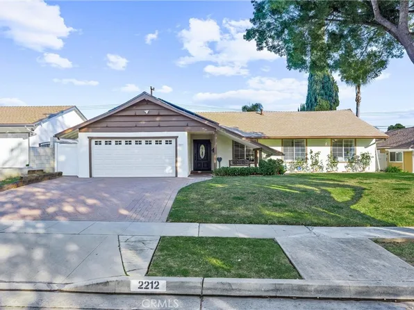 2212 N Derek Dr, Fullerton, CA 92831
