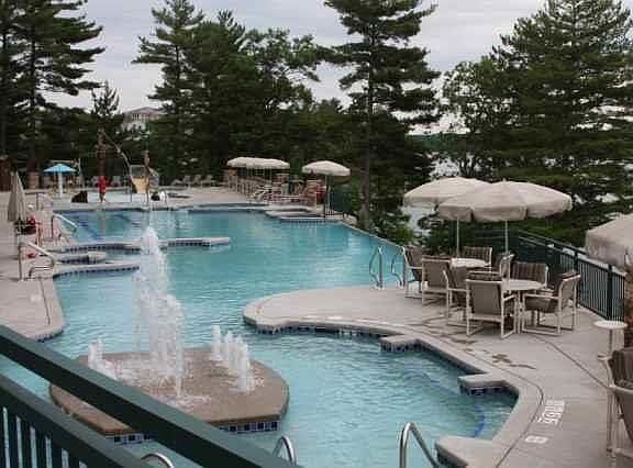 2nd image of 350 E Hiawatha Dr #111