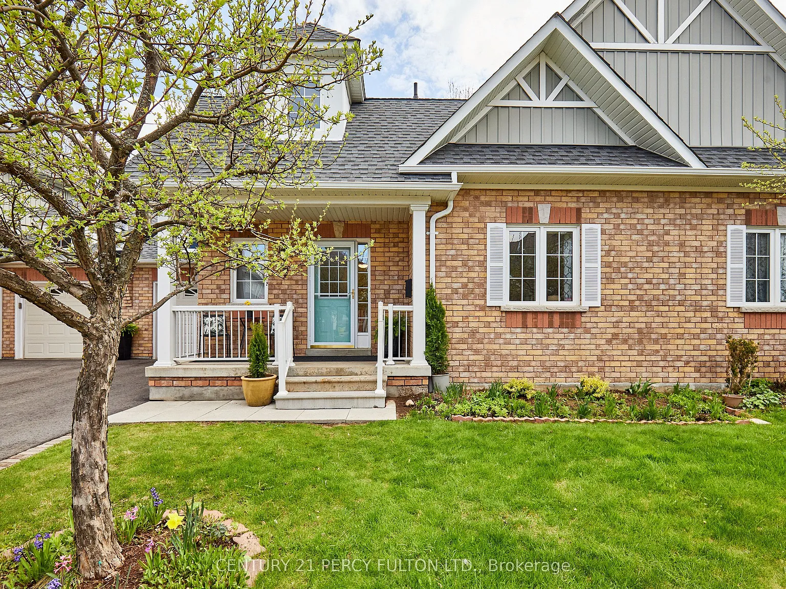 2 bed, $2,900 — Photo 1