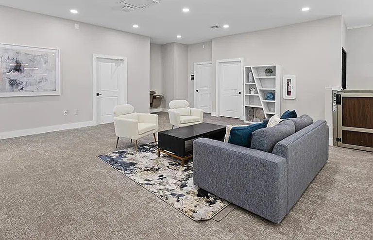 The Avant at Pembroke Pines Apartments — Photo 6