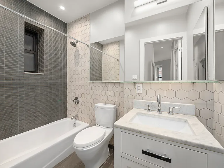 208 W 83rd St #2F — Photo 6