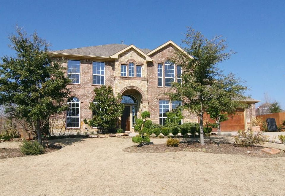 1st image of 2610 Mirage Ln