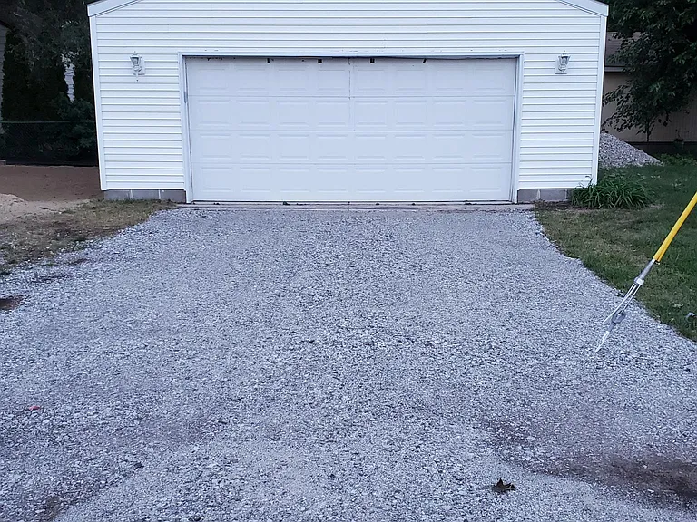 602 W Indiana Ave — Photo 2