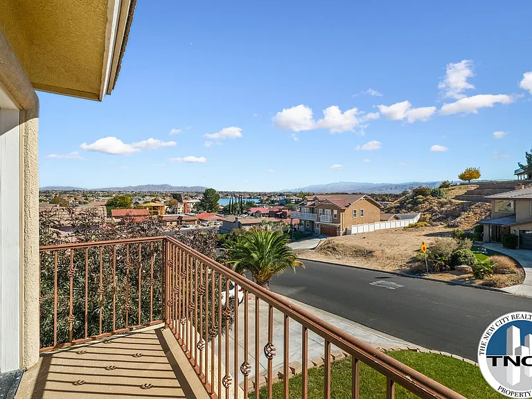 17998 Vista Point Dr — Photo 26