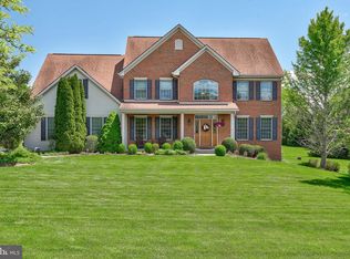 509 Lucinda Ln, Mechanicsburg, PA