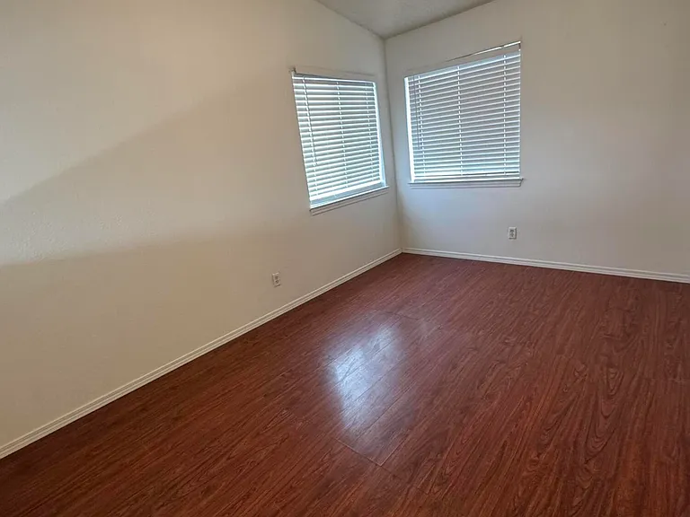 3033 Tierra Humeda Dr — Photo 31