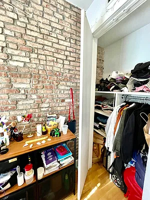 Rented by Pear NYC LLC | media 6