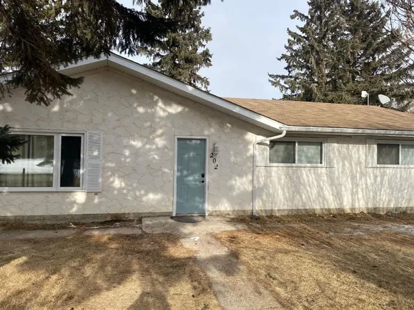 202 S James St, Bittern Lake, AB T0C 0L0