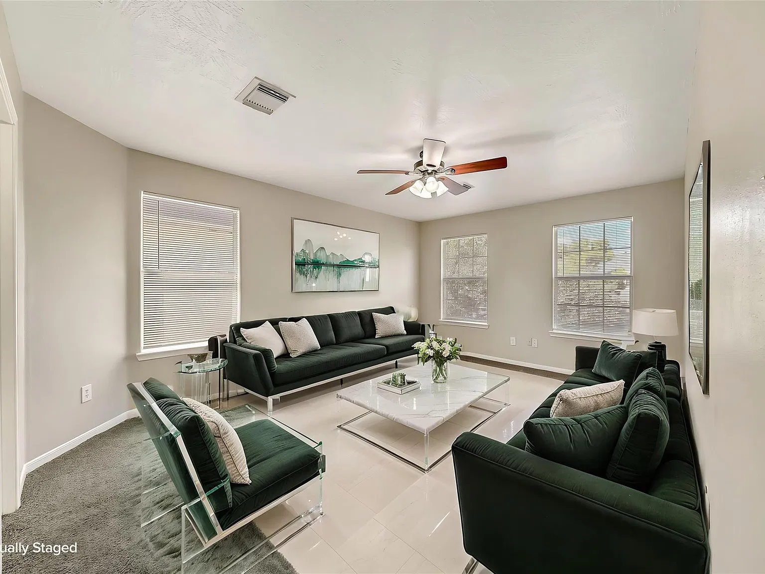 4 bed, 2.5 bath, 2260 sqft, $2,200 — Photo 2