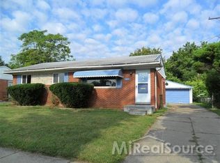 4 Barbara St, Mount Clemens, MI 48043