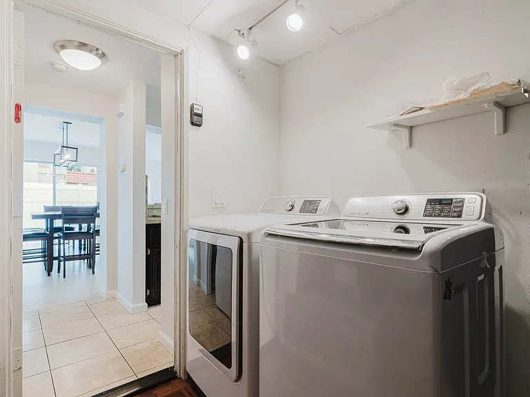 6301 Honolulu Ave #50 — Photo 33