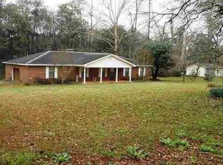 557 Honeysuckle Rd, Samson, AL 36477