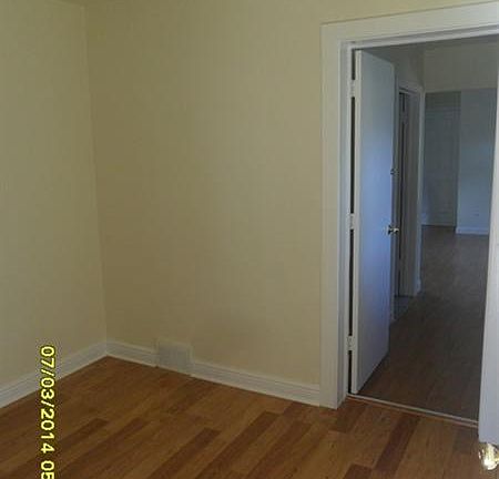 3rd image of 3107 Martin Ave