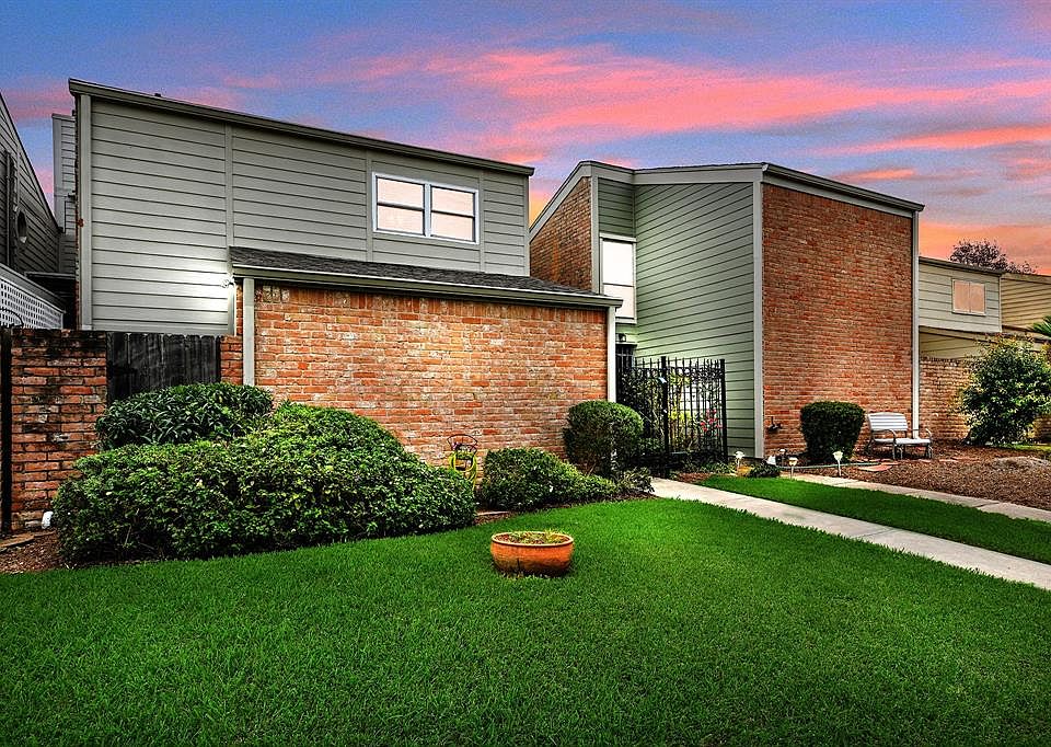 1st image of 10916 Francoise Blvd