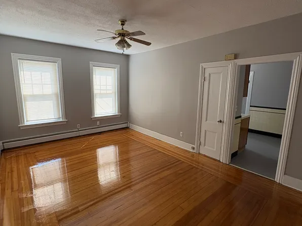 199 West Ave #1L, Pawtucket, RI 02860