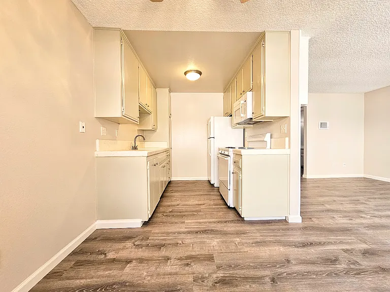 4525 Hamilton St #1 — Photo 5