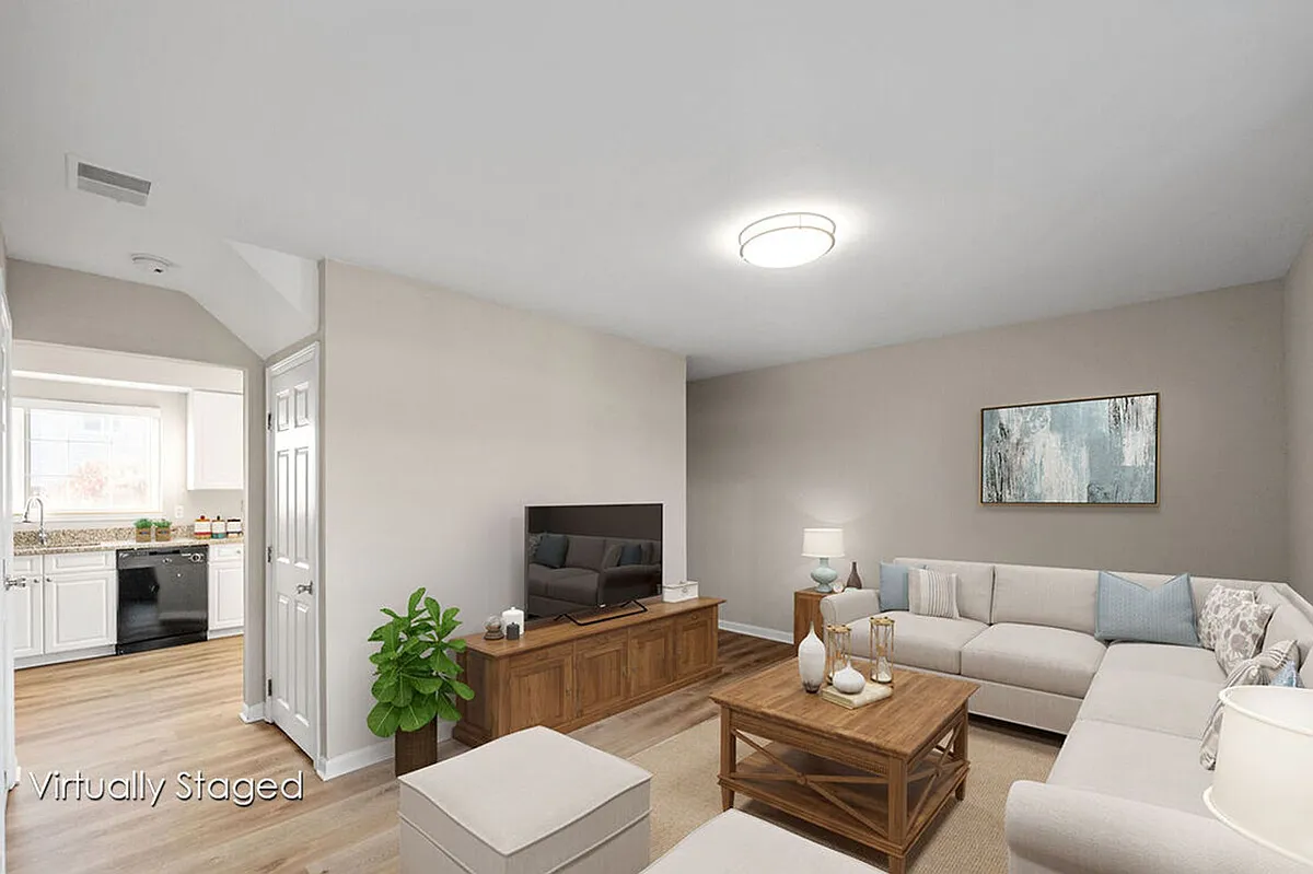 Building Photo - Donovan Townhomes