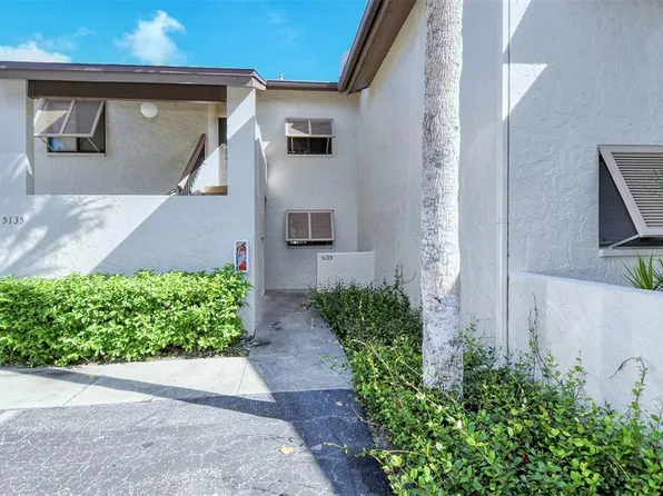 5133 Willow Links #11, Sarasota, FL 34235