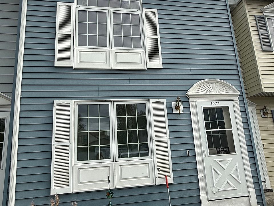 1st image of 1575 Gillam Way