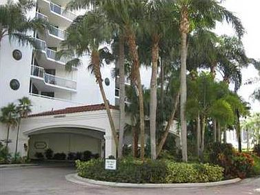 1st image of 3610 Yacht Club Dr APT 416