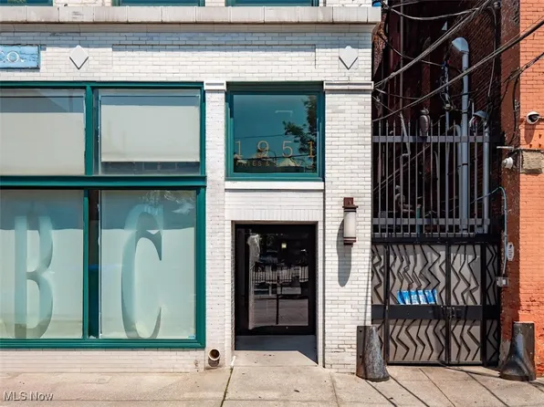 1951 W 26th St APT 403, Cleveland, OH 44113