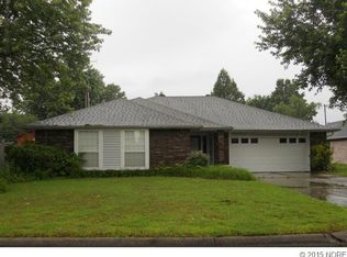 308 S Roosevelt Ave, Wagoner, OK 74467