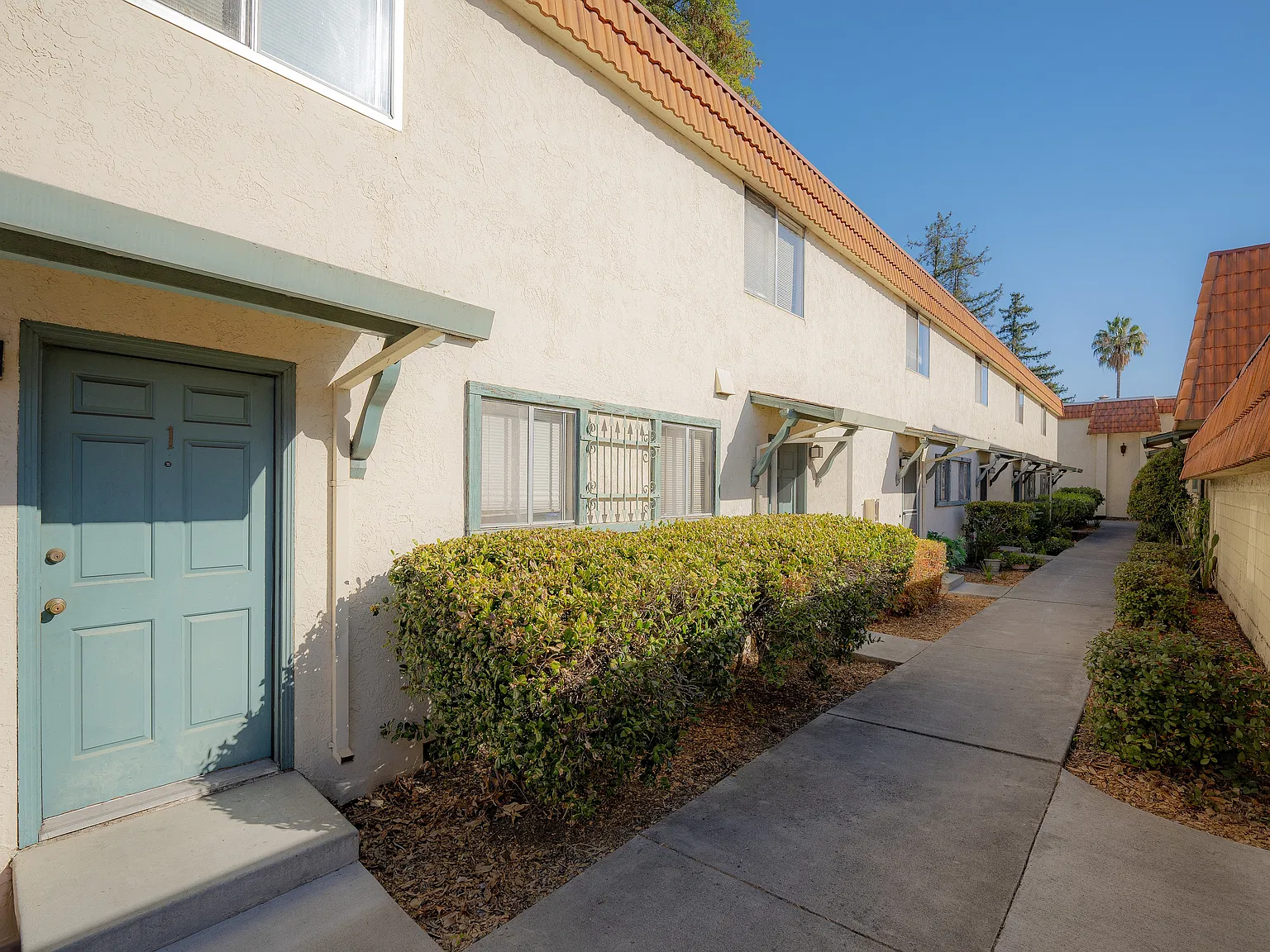 Parkview Apartments — Photo 4