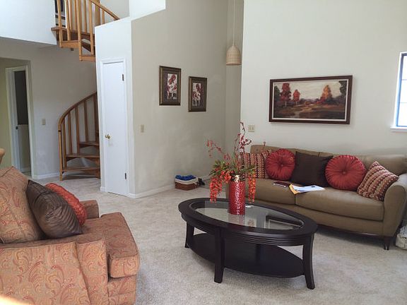 4th image of 10264 Danube Dr