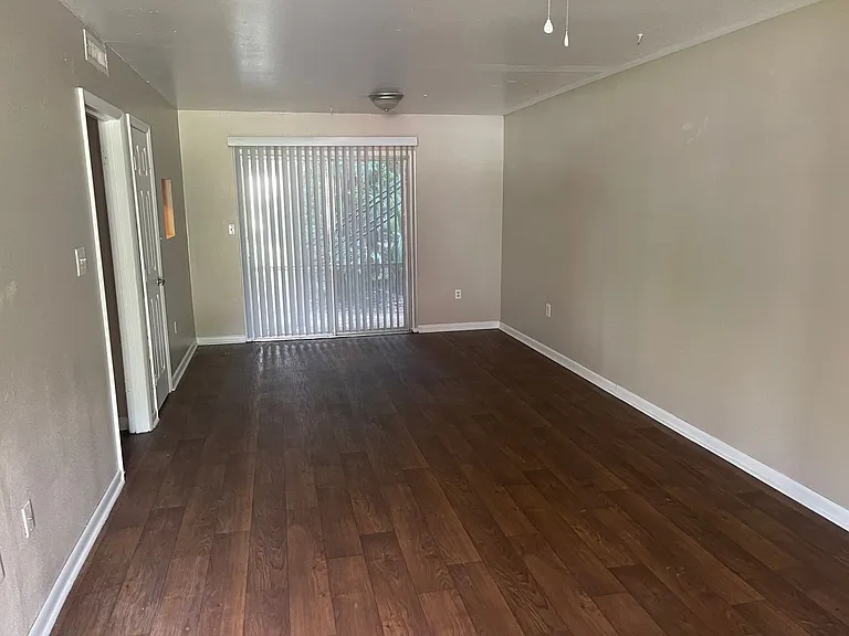 1935 Dawsey St #2 — Photo 9