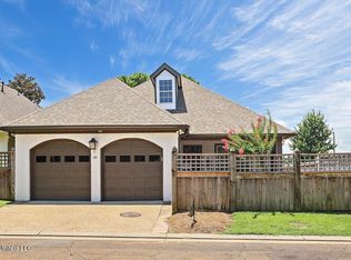 30 Charleston Cir, Brandon, MS 39047