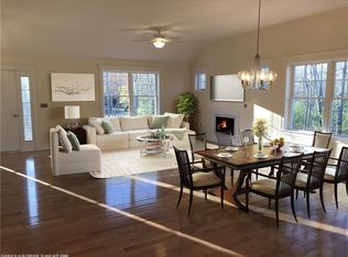 69 Oak Ridge Rd, Kennebunkport, ME 04046
