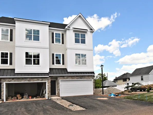 101 Hatfield Vlg, Hatfield, PA 19440