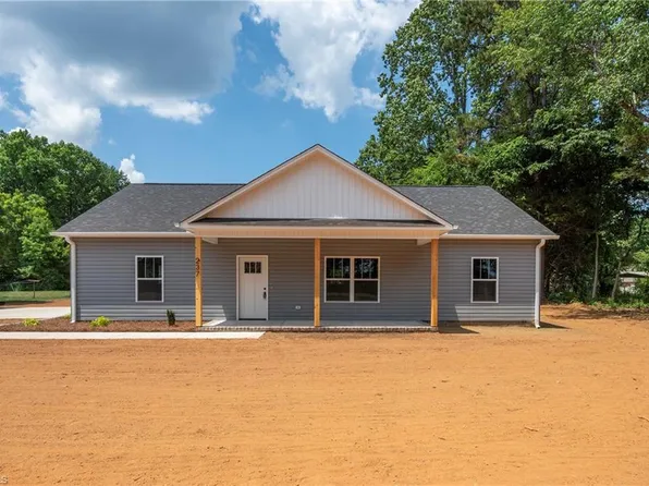 231 Cana Rd, Mocksville, NC 27028