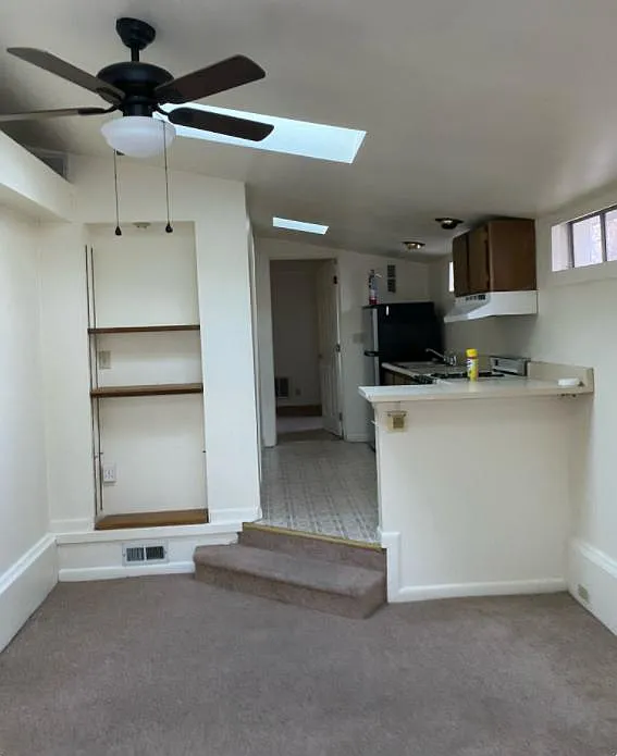 1 bed, 400 sqft, $1,000 — Photo 2